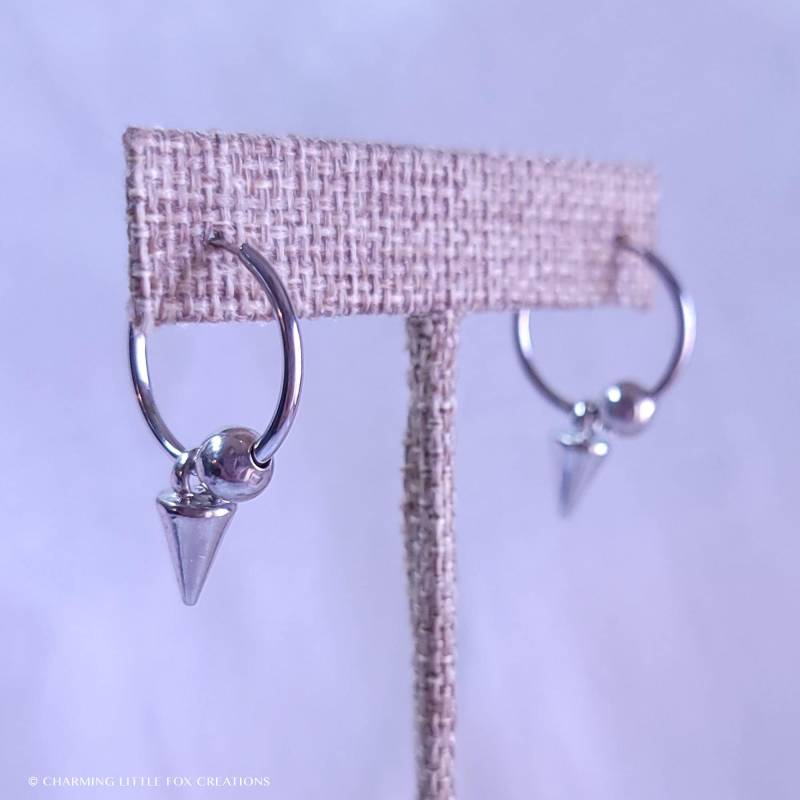 Bts Suga Fake Love Spike Ohrring, Clip-On-Option Verfügbar, Suga Fl Bts Suga Fake Love Spike Ohrring, Clip-On-Option Verfügbar, Suga Fl von CharmingLittleFox