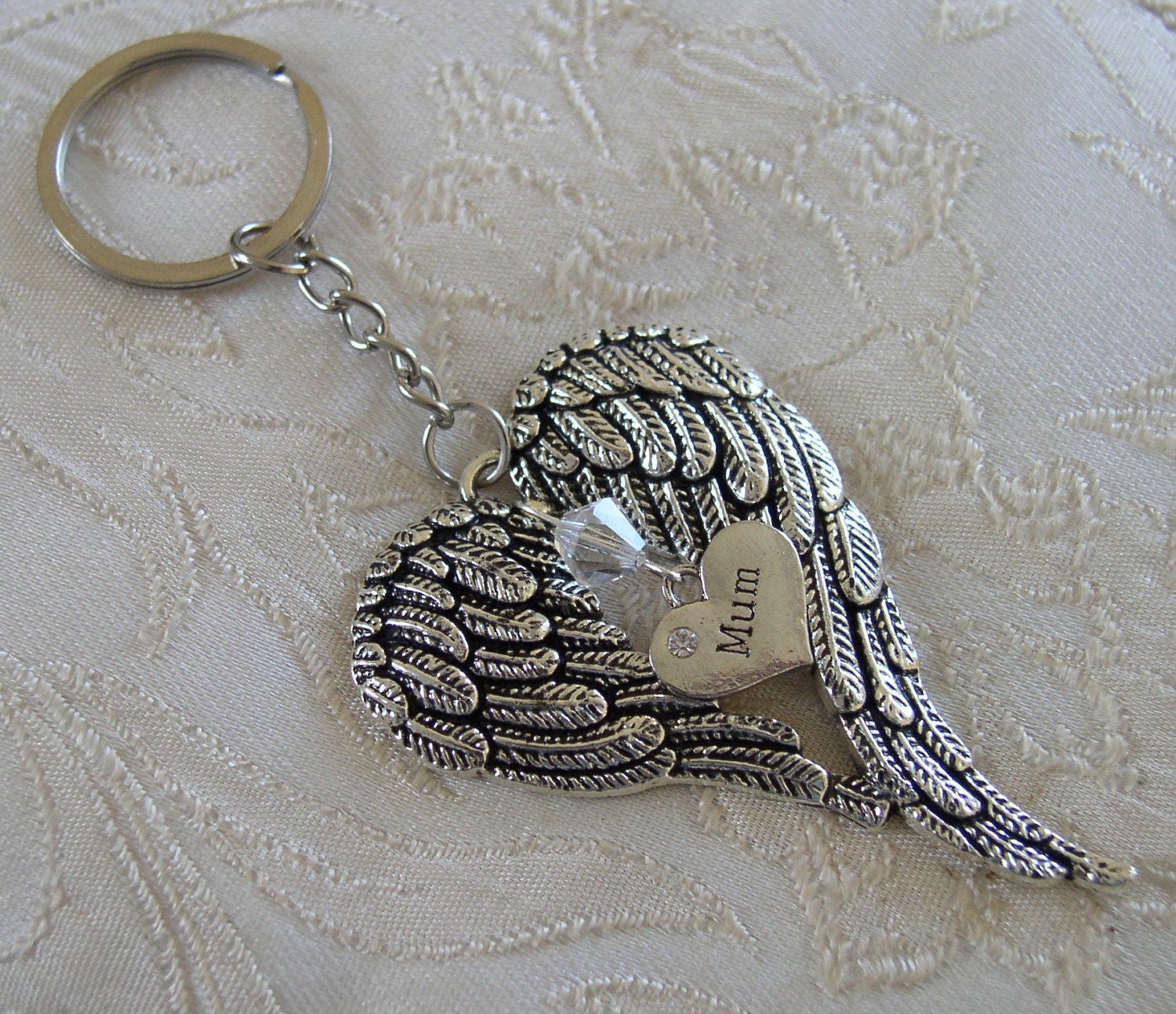 Memorial Mum Engelflügel, Swarovski Kristall, Taschenanhänger/Schlüsselanhänger/Schlüsselanhänger/Mama Memorial Mum Engelflügel, Swarovski Kristall, Taschenanhänger/Schlüsselanhänger/Schlüsselanhänger/Mama von CharmingleeCharms
