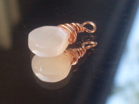 Mondstein Teardrop Mondstein Teardrop von CharminglyLovely