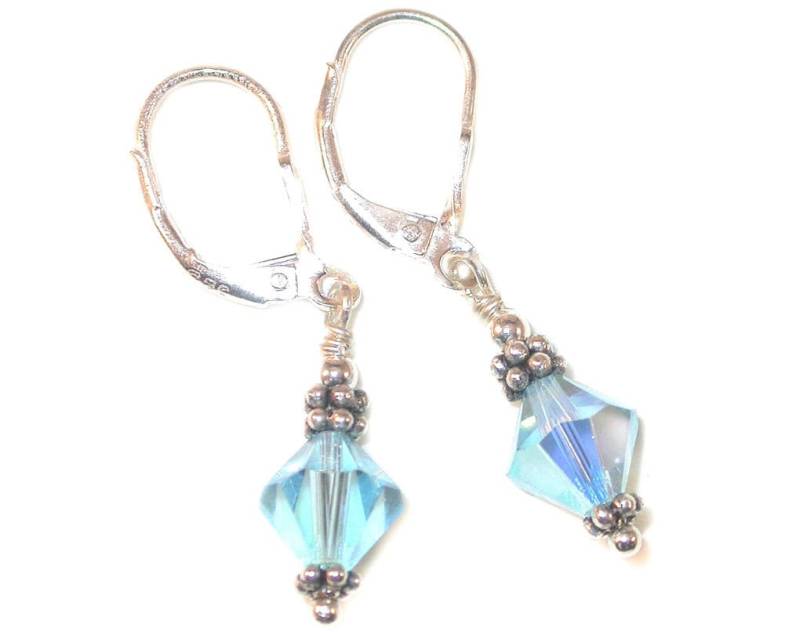 Aquamarin Kristall Ohrringe Bali Sterlingsilber März Geburtsstein Swarovski Elements - Clip-On & Pierced von CharminglyYoursToo