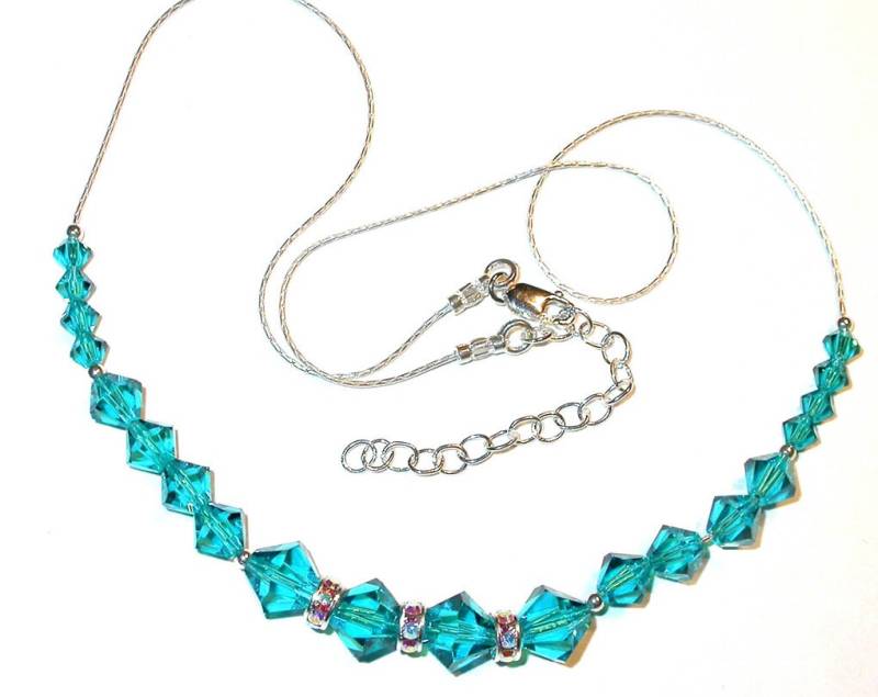 Blue Zircon Petrol Kristall Halskette Sterling Silber Swarovski Elements Handgefertigt von CharminglyYoursToo