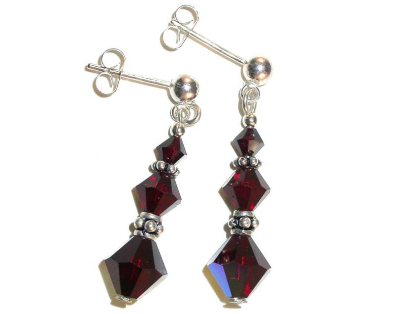 Granat Red Crystal Ohrhänger Bali Sterlingsilber Swarovski Elements - Clip-On Oder Pierced Granat Red Crystal Ohrhänger Bali Sterlingsilber Swarovski Elements - Clip-On Oder Pierced von CharminglyYoursToo