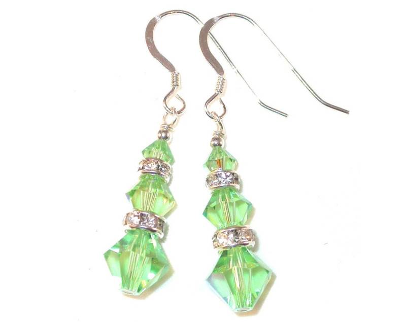 Peridot Green Kristall Ohrringe Swarovski Elements Sterling Silber Ohrhänger von CharminglyYoursToo