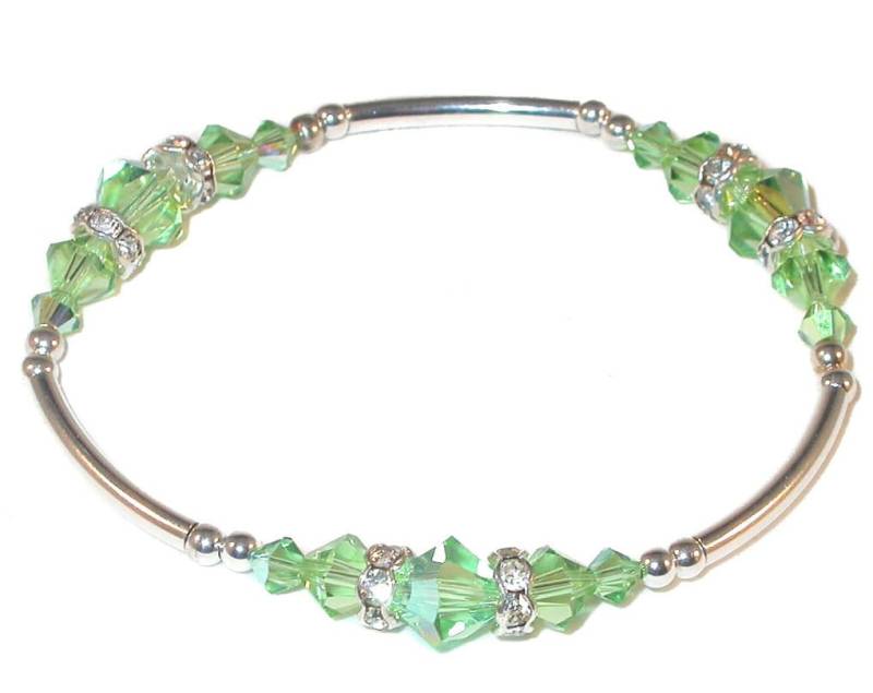 Peridot Grün Kristall Armband Stretch Sterling Silber Handgefertigt von CharminglyYoursToo