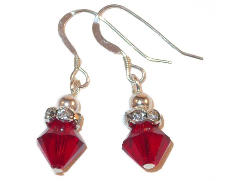 Siam Red Crystal July Geburtsstein Ohrringe 8M Sterling Silber Swarovski Elements Clip-On & Pierced von CharminglyYoursToo