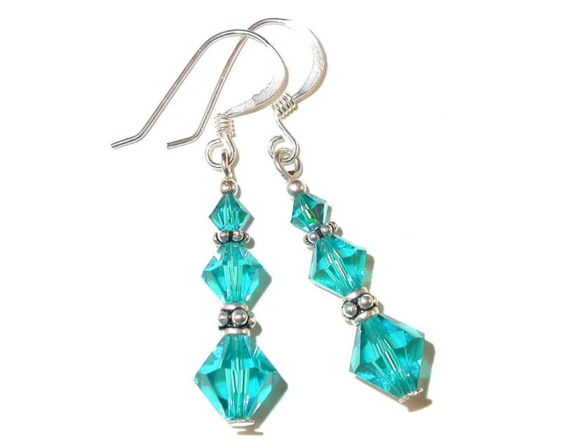 Türkis Blau Zirkon Kristall Ohrhänger Bali Sterlingsilber Swarovski Elements - Clip-On Oder Pierced von CharminglyYoursToo