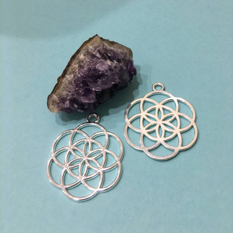 Seed Of Life Set Von Zwei | 02 Versilberte Anhänger-Charms von CharmsJC
