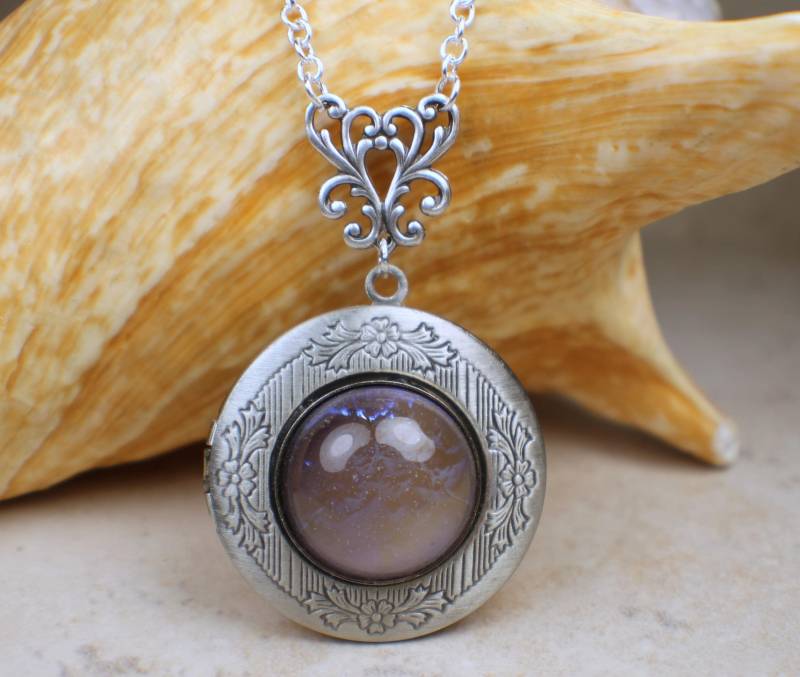Blaue Drachen Atem Opal Medaillon, Kleines Foto Medaillon Halskette, Bild Andenken Hochzeit von Charsfavoritethings