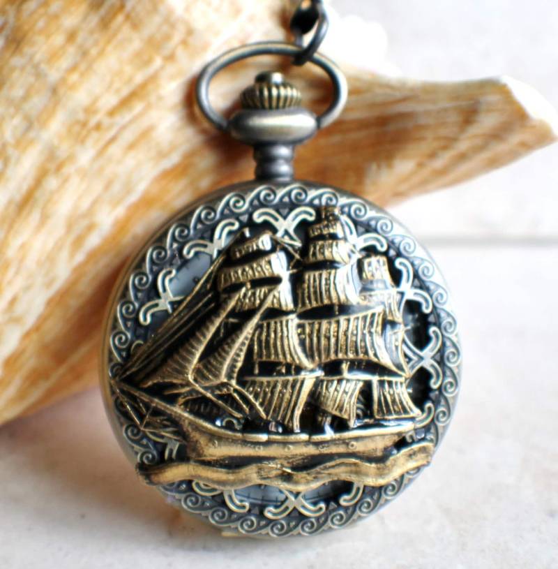 Kettenuhr - Segelschiff Nautik-Thema Mit Tigerauge-Kette von Charsfavoritethings