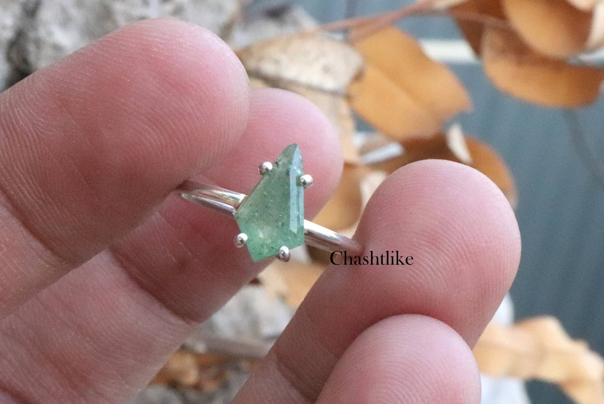 Grüner Erdbeerquarz Drachenring 925Er Silber Ring - 4 Zinken Handgemachter Ring, Schmuck Drachenform Geschenk von Chashtlike