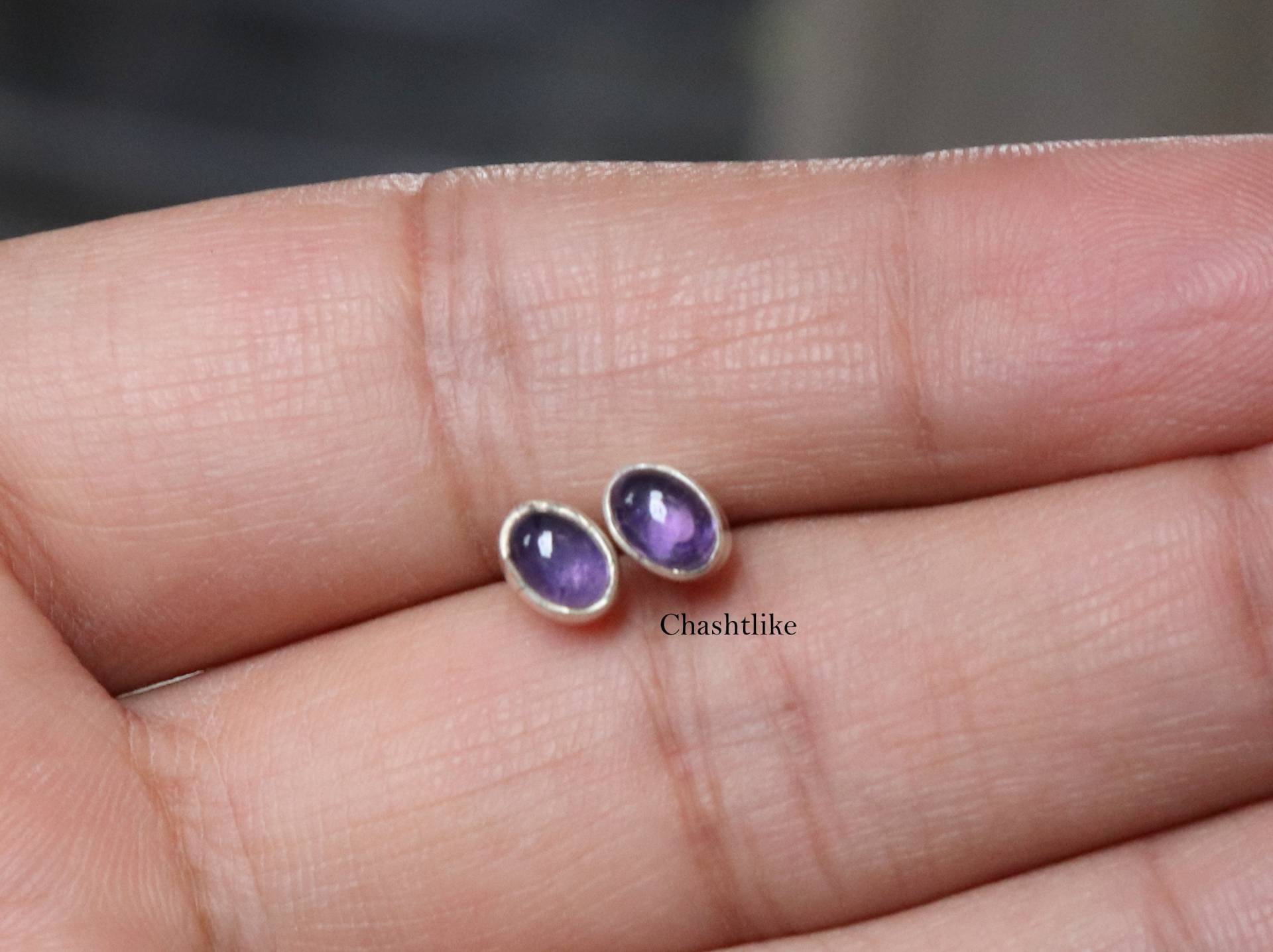 Lila Amethyst Ohrstecker - 925 Silber Handgemachter Geburtsstein Geschenk Für Sie Natürlicher Edelstein Schmuck von Chashtlike