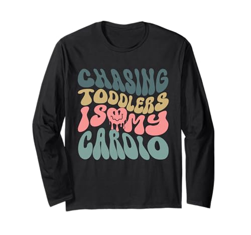 Ausdauertraining, Fitnessstudio, Fitness, Laufen, Kinder, Erwachsene, Eltern Langarmshirt von Chasing Toddlers Is My Cardio Mother Kids