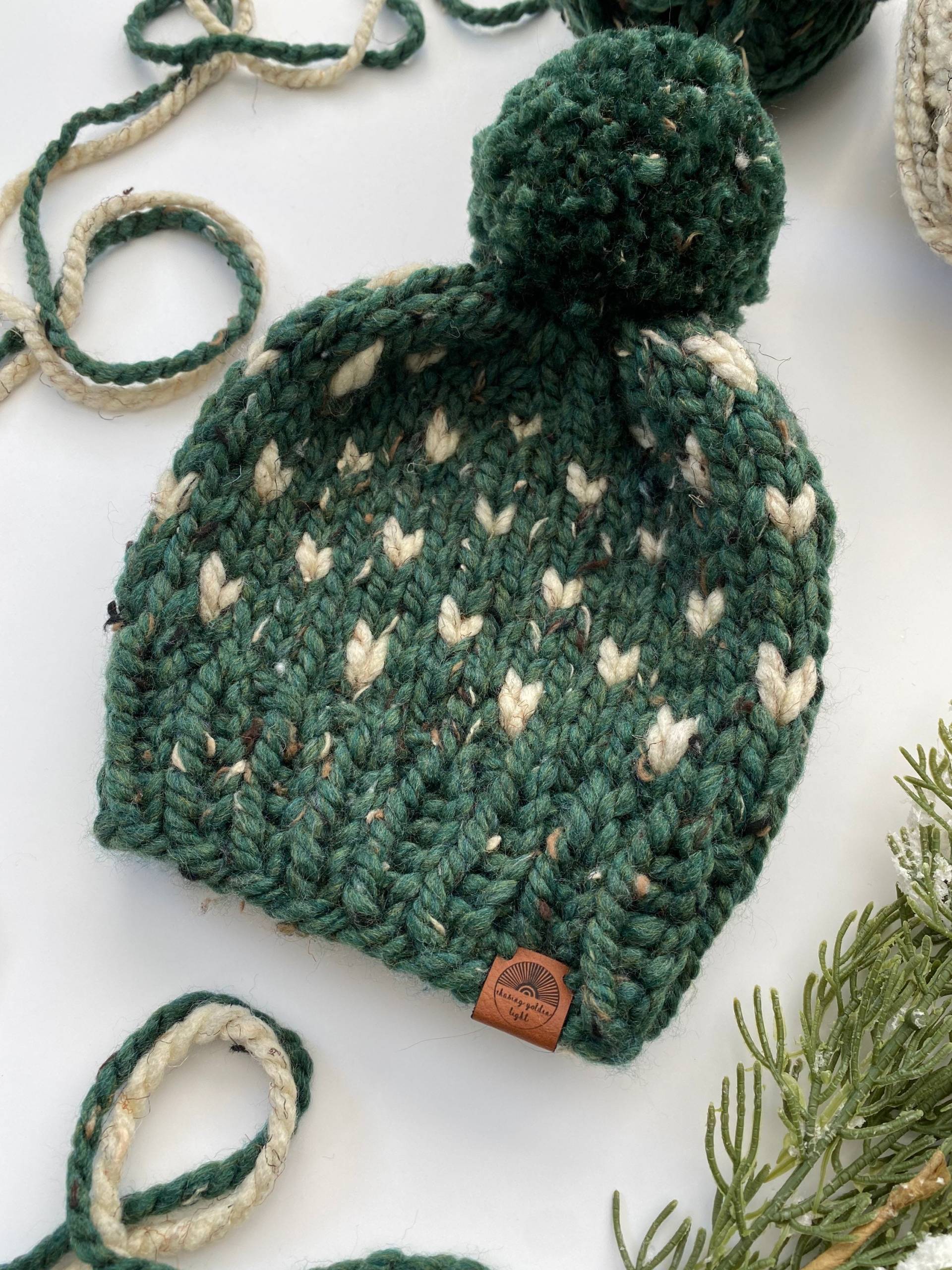 Grobstrick Beanie Aus Fair Isle Wolle Für Babys, Kleinkinder Und Kinder + Option Puppengröße | Modernes Boho Kleinkind Neutraler Stil Grün Hafer von ChasingGoldenLight