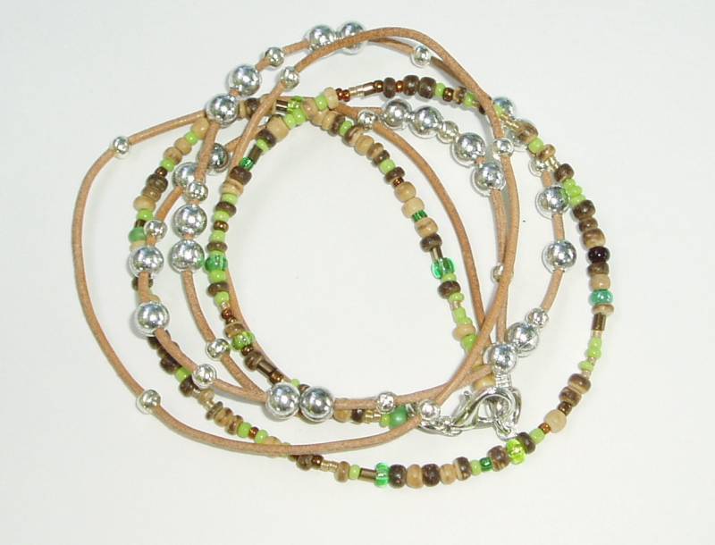 Leder Und Perlen Wrap Bracelet - Grün Braun Mehrere Wrap-Leder-Armband von ChathamsCrossing