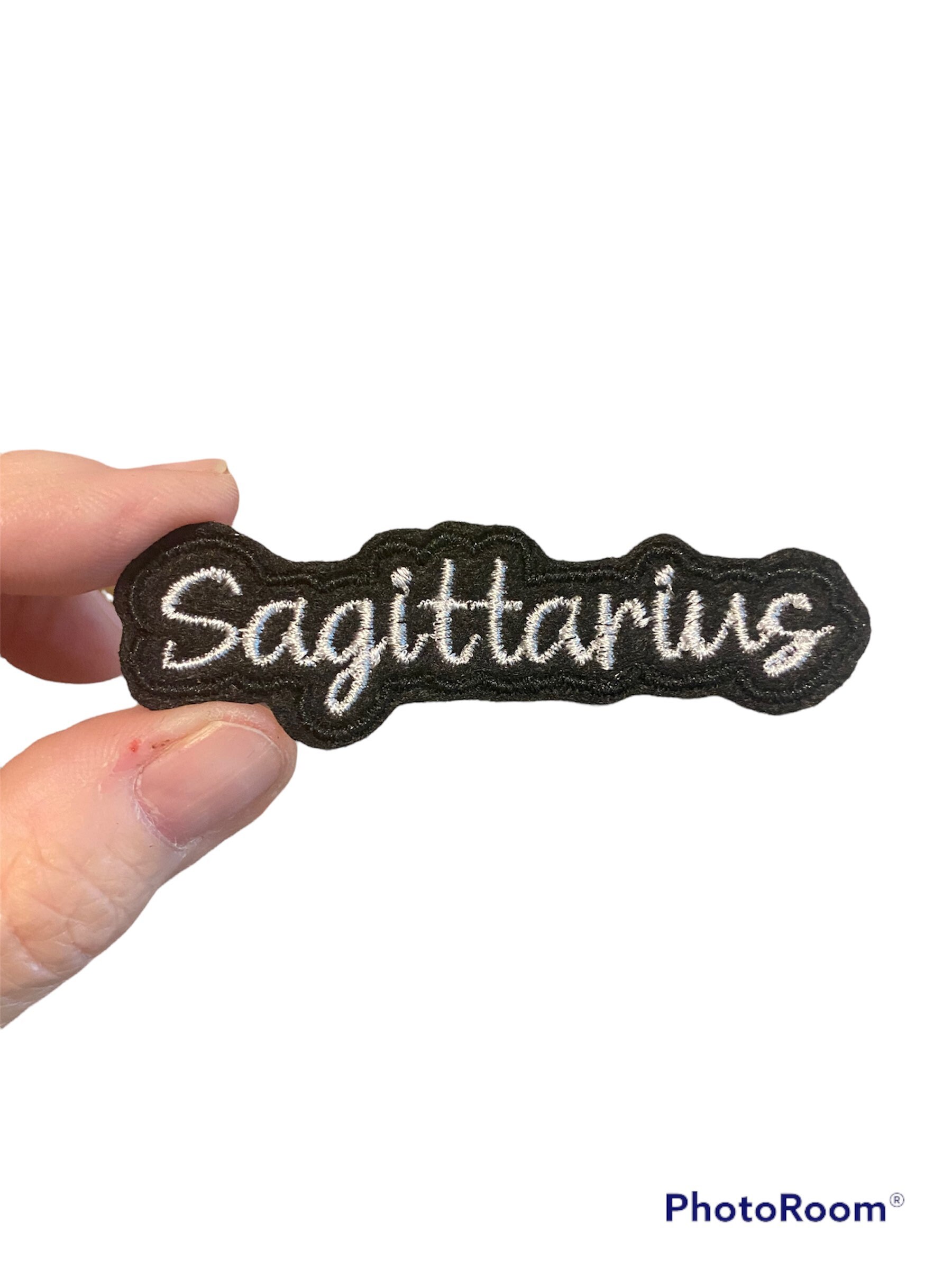 Schütze Gesticktes Bügelbild Schütze Gesticktes Bügelbild von ChattyPatches