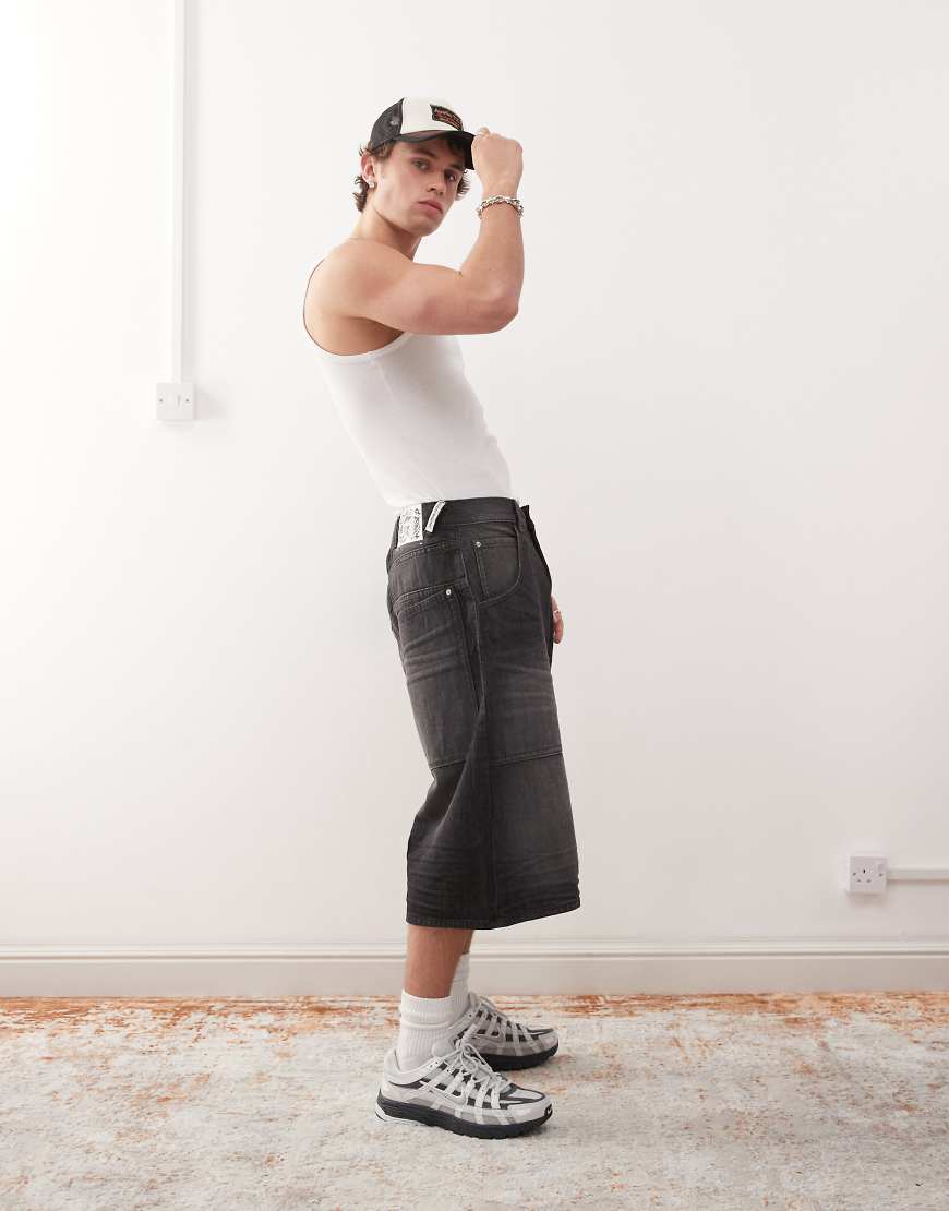 Cheap Monday - Dunno - Jorts in schwarzer Web-Waschung von Cheap Monday