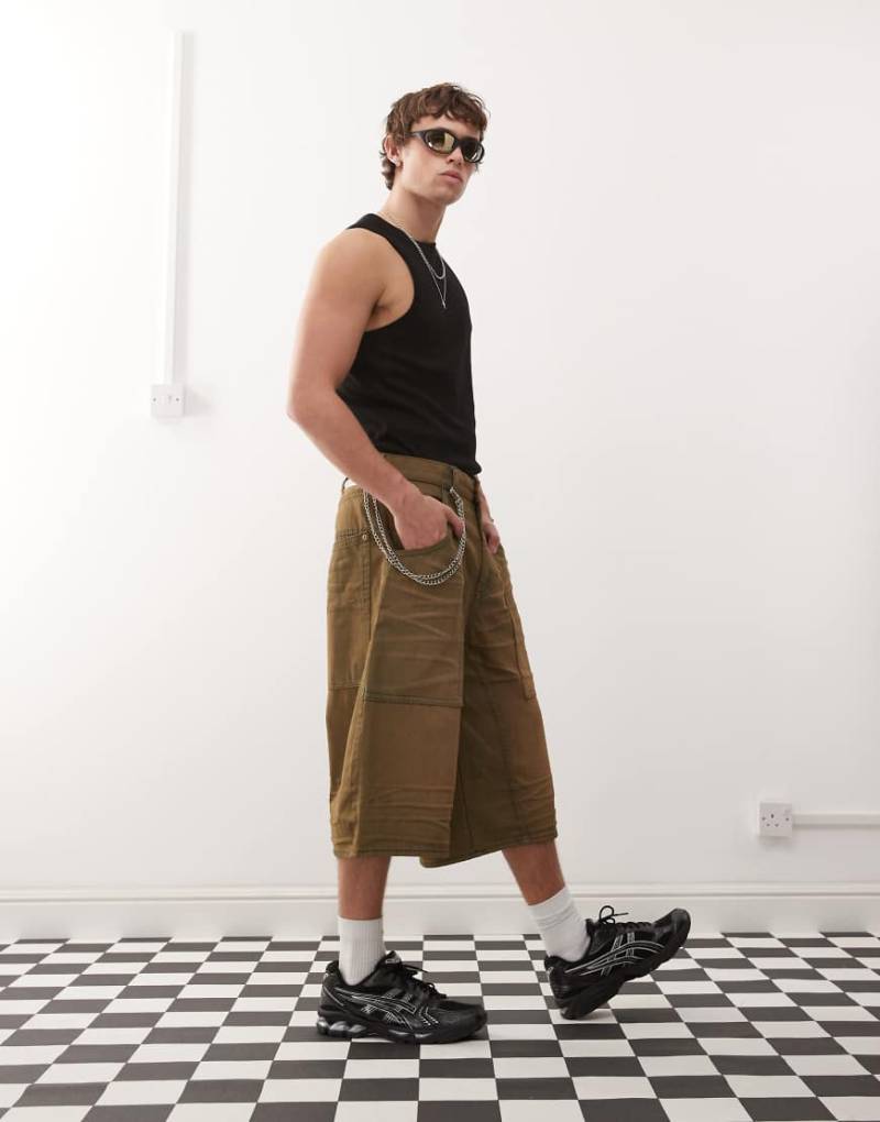 Cheap Monday - Dunno - Jorts in tiefbrauner Waschung von Cheap Monday
