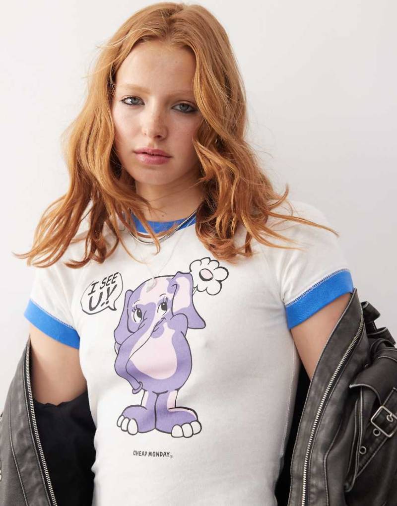Cheap Monday - Raglan-T-Shirt in gebrochenem Weiß mit Elefant-Print und knappem, figurbetontem Schnitt von Cheap Monday