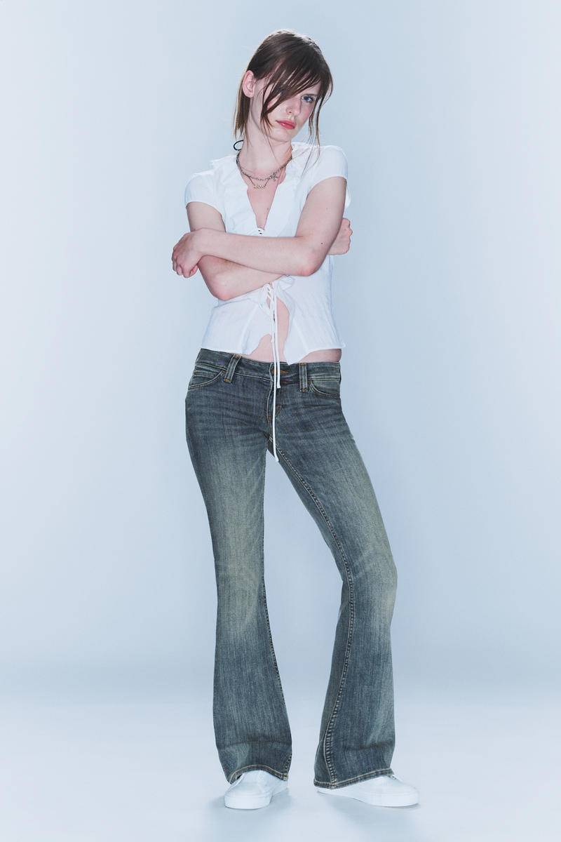 Booty Bei Low Waist Skinny Bootcut Jeans von Cheap monday