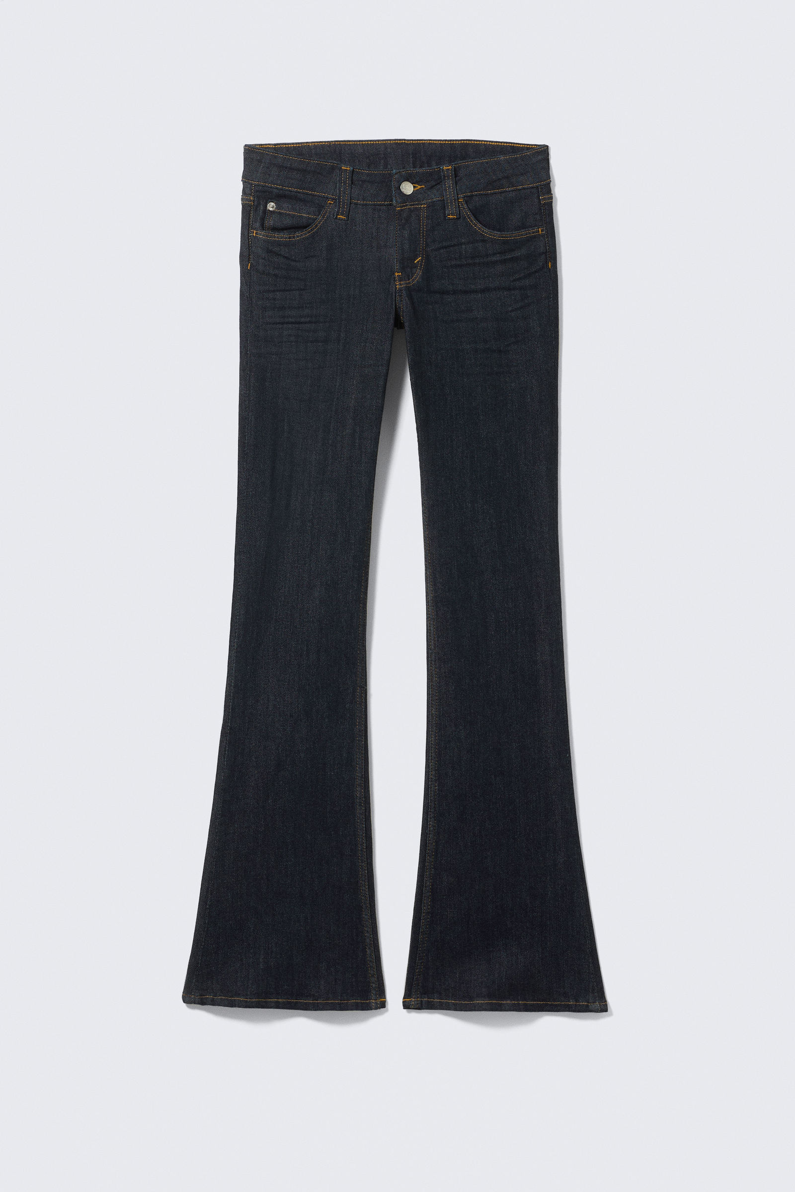 Booty Bei Low Waist Skinny Bootcut Jeans von Cheap monday
