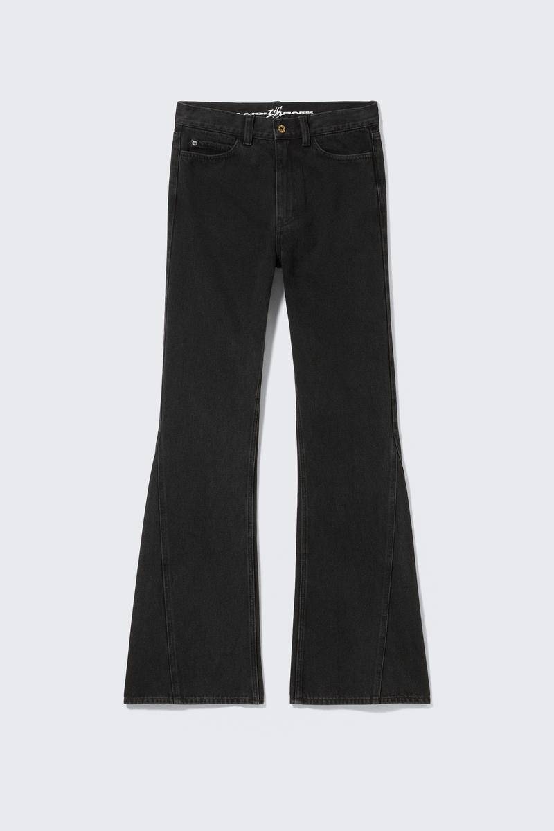 CM x LB Boo Bootleg Washed Black Unisex Jeans von Cheap monday