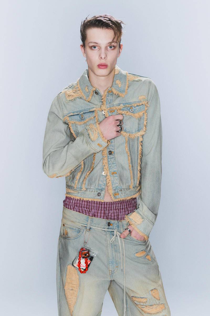 CM x LB Looser Pink Rip Unisex Jacket von Cheap monday