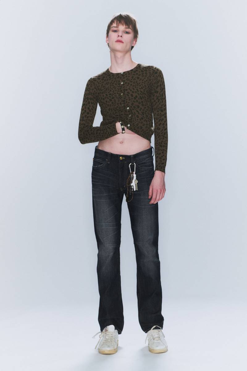 Issue Low Waist Slim Tapered Jeans von Cheap monday