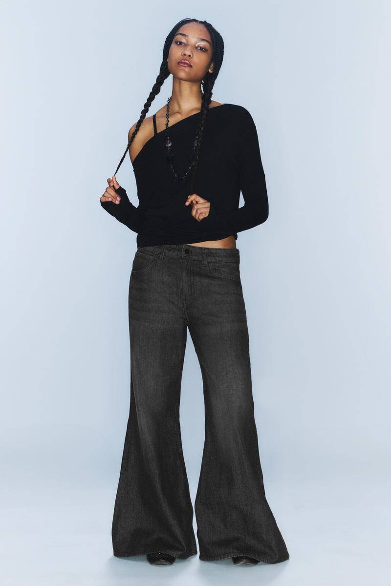 Loosy Lucie Low Rise Regular Flared Leg Jeans von Cheap monday