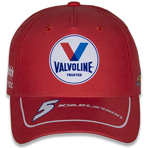 Checkered Flag Sports NASCAR 2023 Erwachsene Uniform Hut – Verstellbare Automotive Racing Baseball Cap, Kyle Larson Valvoline, Einheitsgröße von Checkered Flag Sports