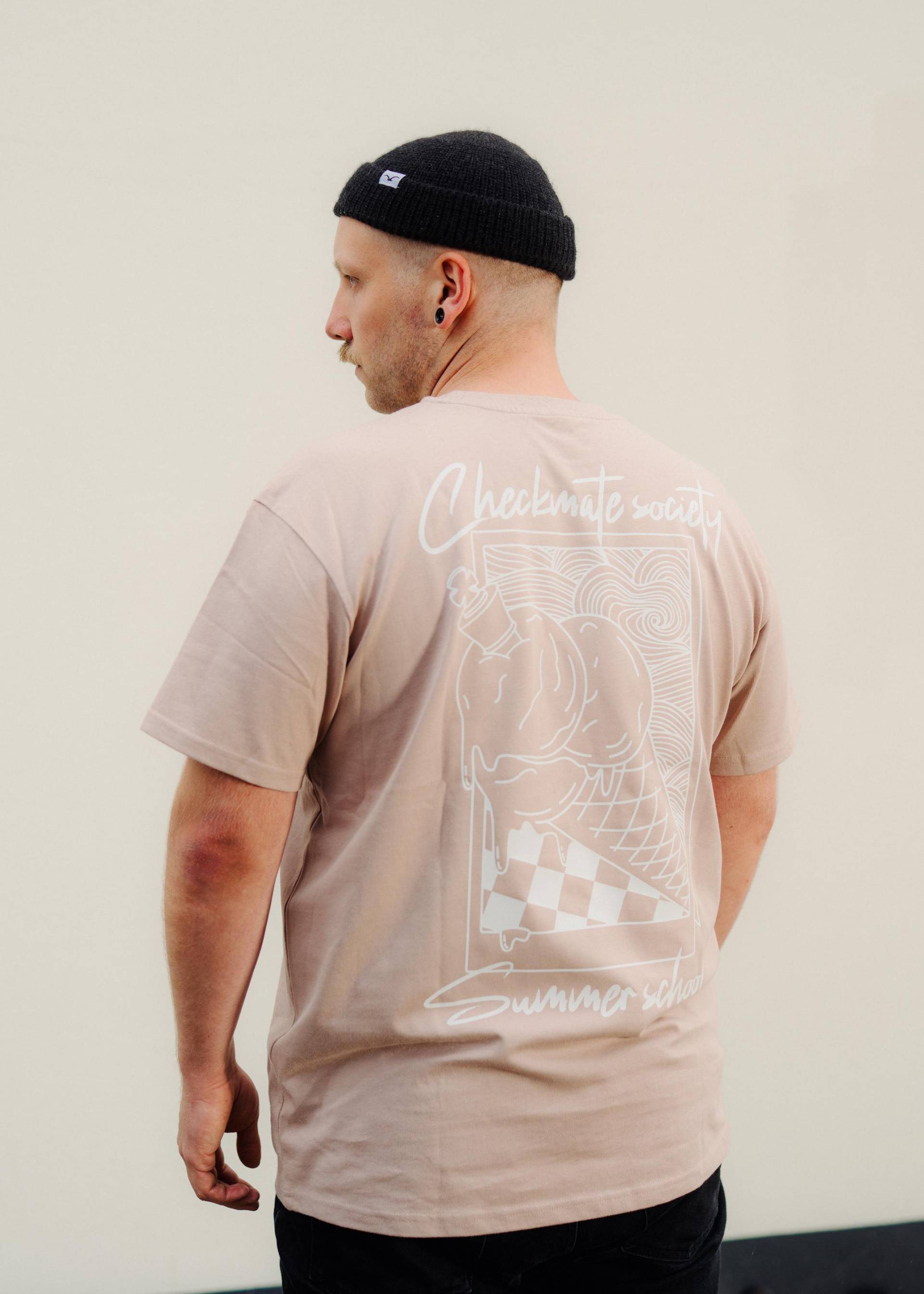 Checkmate Society Heavy Oversize T-Shirt Mit Sommer-Backprint Checkmate Society Heavy Oversize T-Shirt Mit Sommer-Backprint von CheckmateSociety
