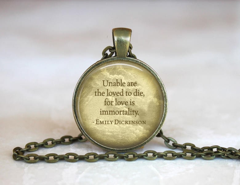 Unable Are The Geliebte Zu Sterben, Denn Die Liebe Ist Unsterblichkeit Emily Dickinson Zitat Silber Oder Bronze Metall Glas Anhänger Handgemachte Unable Are The Geliebte Zu Sterben, Denn Die Liebe Ist Unsterblichkeit Emily Dickinson Zitat Silber Oder Bronze Metall Glas Anhänger Handgemachte von CheekyMonkeyPendants