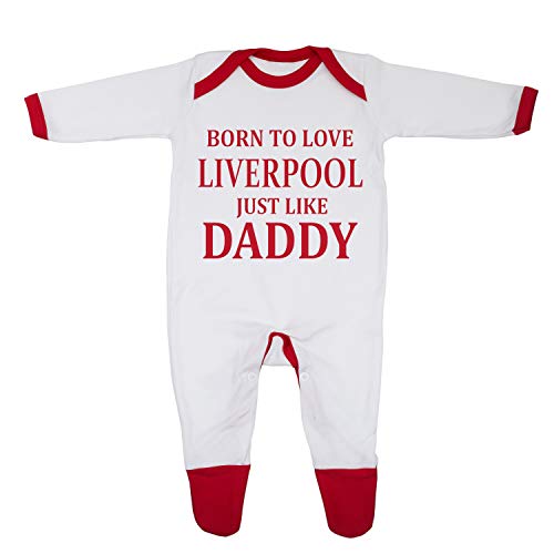 „Born To Love Liverpool Just Like Daddy“ Baby-Schlafanzug, hergestellt in Großbritannien aus 100 % feiner, gekämmter Baumwolle Gr. Größe 62 (3 - 6 Monate), Weiß/Rot von Cheekytots