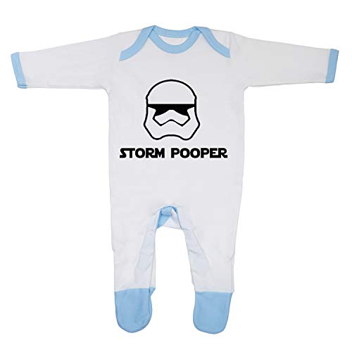 Cheekytots Storm Pooper Baby Schlafstrampler - Lustiger Strampler für Neugeborene, 100% superweiche Baumwolle, Unisex Baby (0-18 Monate), Weiß/Blauer Rand, 0-3 Months von Cheekytots