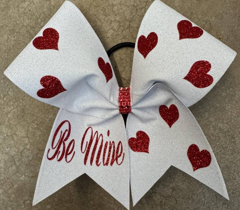 Valentinstag Schleife Glitzerherzen "Be Mine' Valentinstag Schleife Glitzerherzen "Be Mine' von CheerbowsbyBonnie