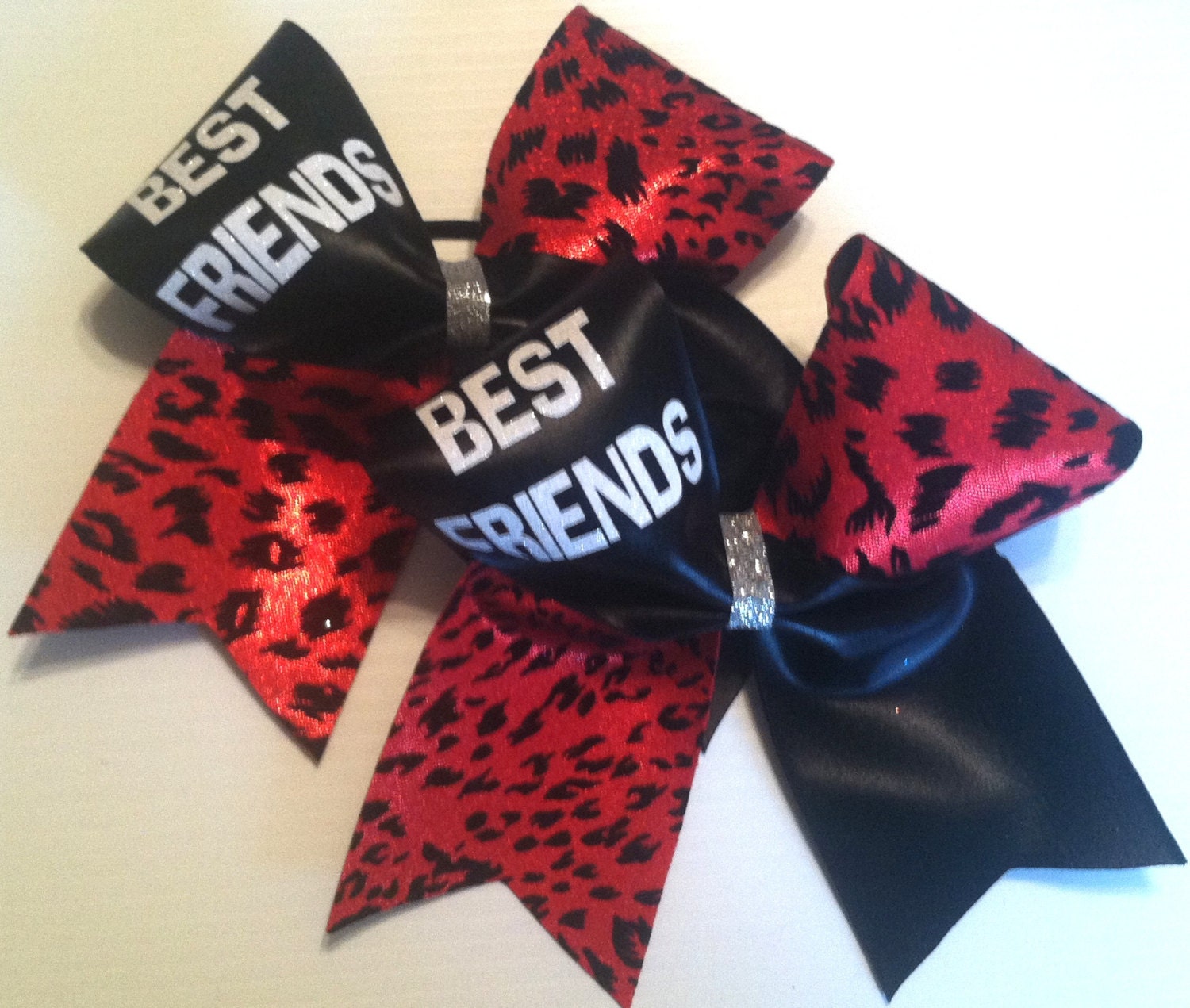 Best Friend Cheer Bows Best Friend Cheer Bows von Cheercuties