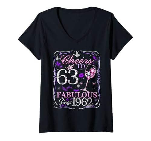 Damen Cheers to 63 Fabulous Since 1962. Women’s 63rd Birthday T-Shirt mit V-Ausschnitt Damen Cheers to 63 Fabulous Since 1962. Women’s 63rd Birthday T-Shirt mit V-Ausschnitt von Cheers to Fabulous 63 Diamond Style