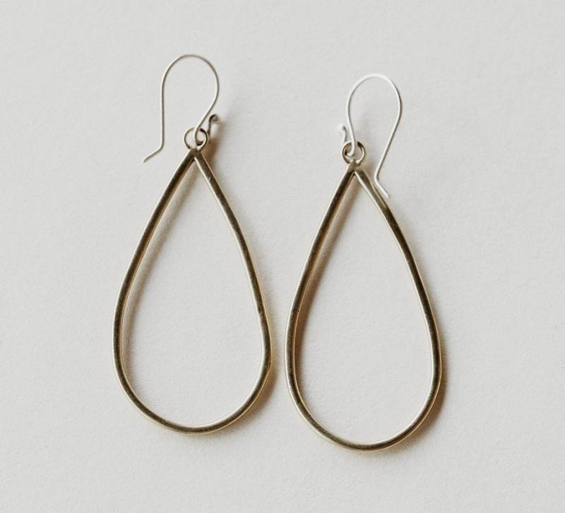 Bronze Träne Förmige Creolen Bronze Träne Förmige Creolen von ChelaGurneeJewelry