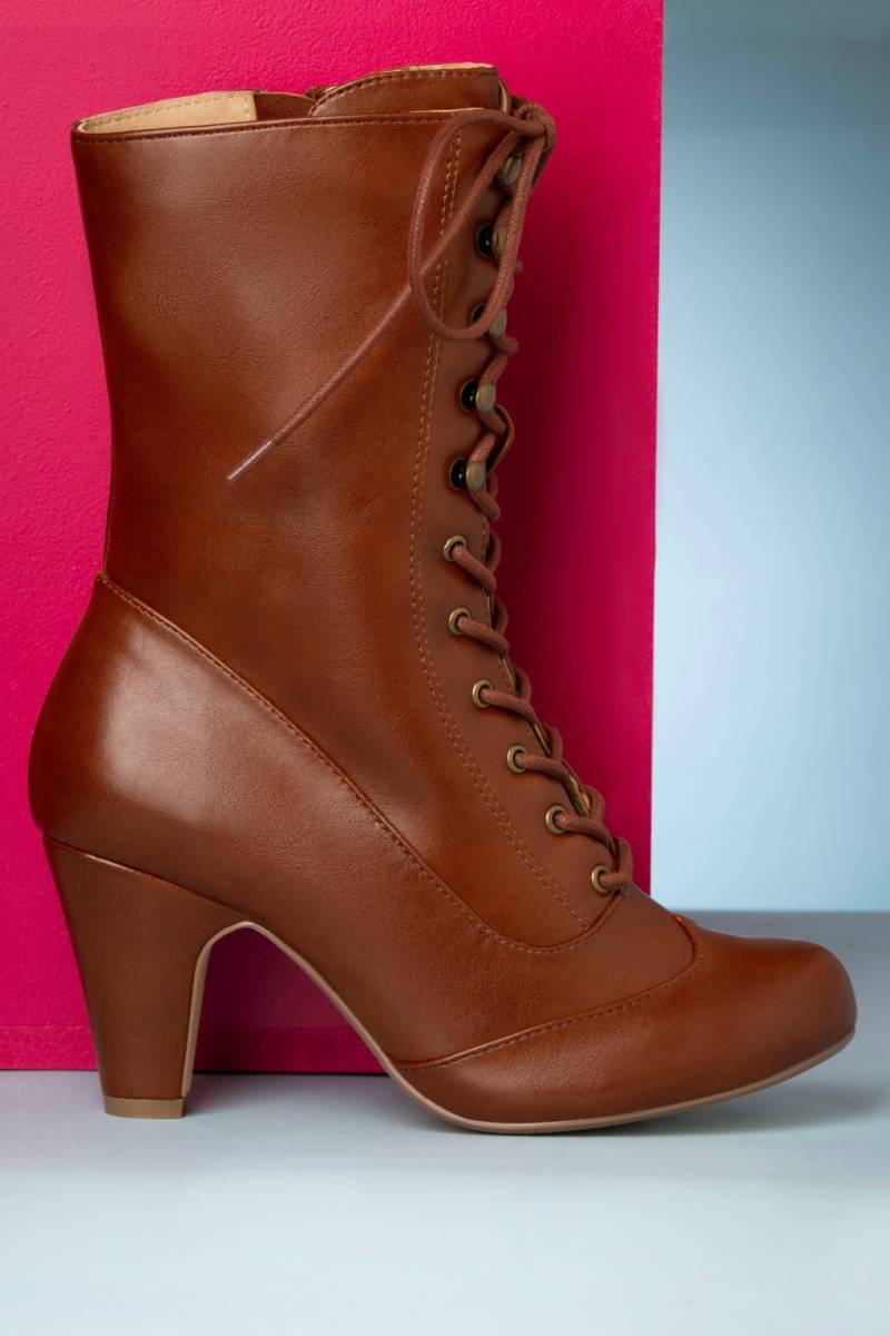 Claire Stiefel in Hellbraun Claire Stiefel in Hellbraun von Chelsea Crew