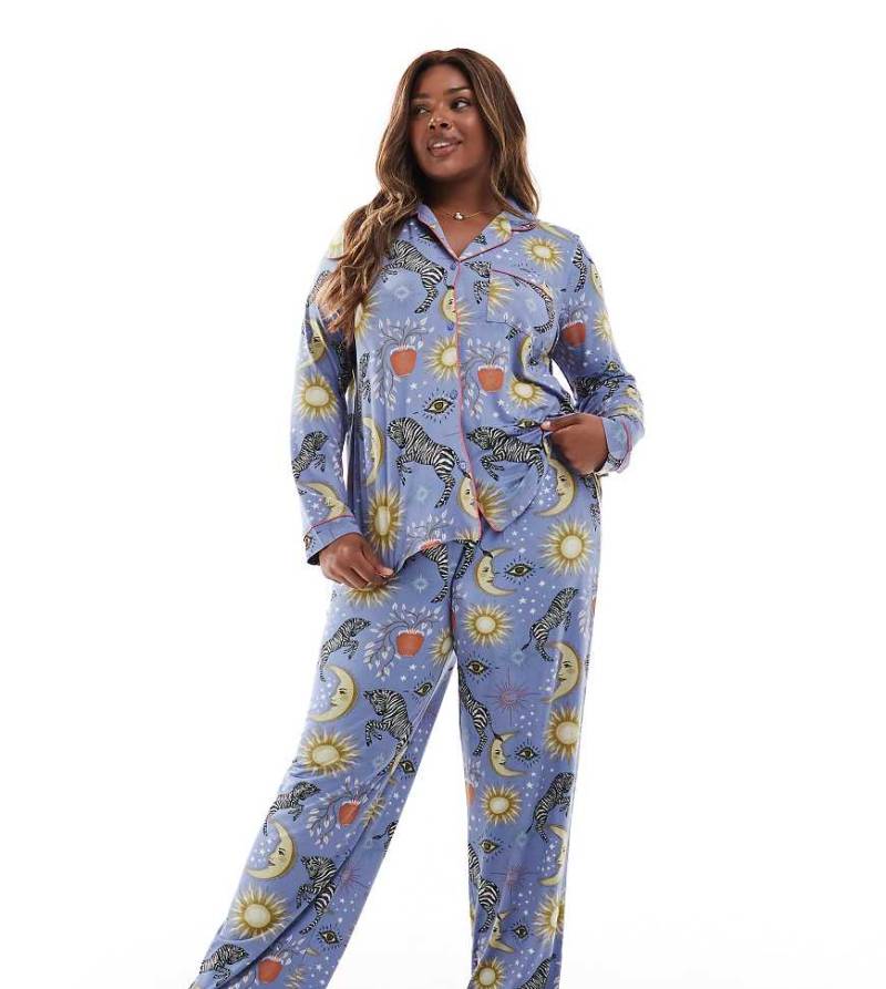 Chelsea Peers Curve - Exclusive - Set in Lila mit Himmelskörper-Printmuster, aus langärmligem Oberteil und Hose von Chelsea Peers