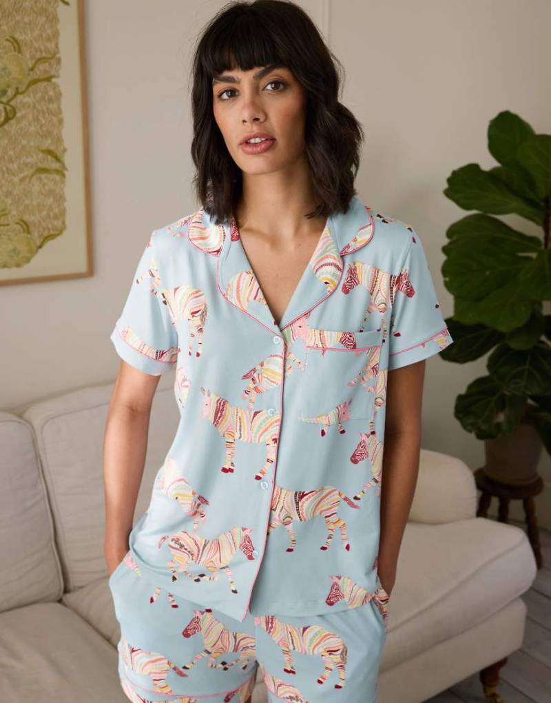 Chelsea Peers - Polyesterset mit Zebraprint bestehend aus kurzärmligem Hemd mit Reverskragen und Shorts-Blau von Chelsea Peers