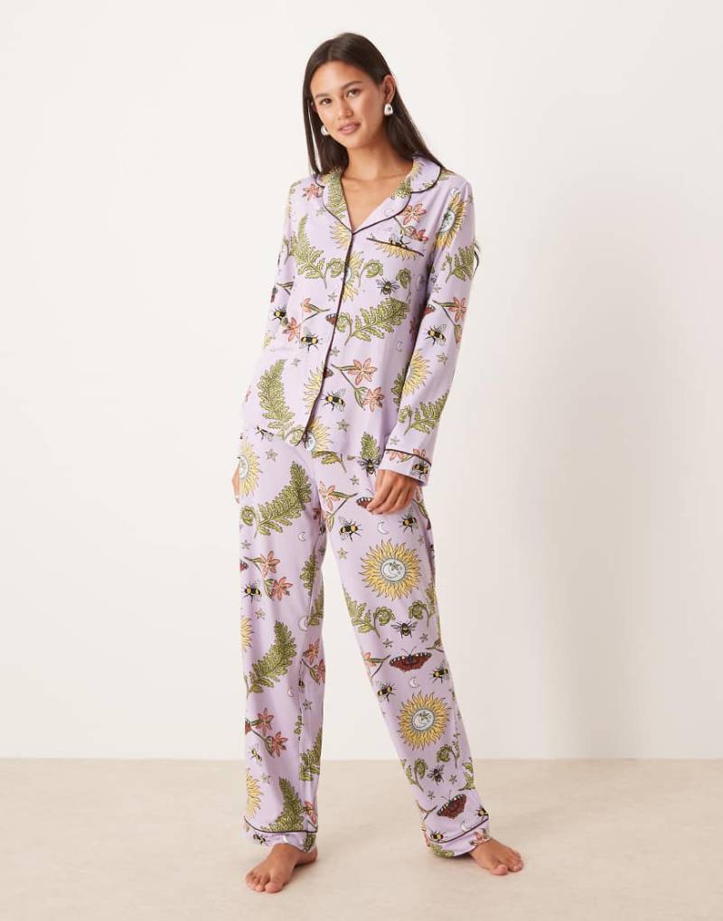 Chelsea Peers - Pyjama aus Polyester mit Mondschein-Waldprint, bestehend aus langärmligem Oberteil mit Reverskragen und Hose-Lila von Chelsea Peers