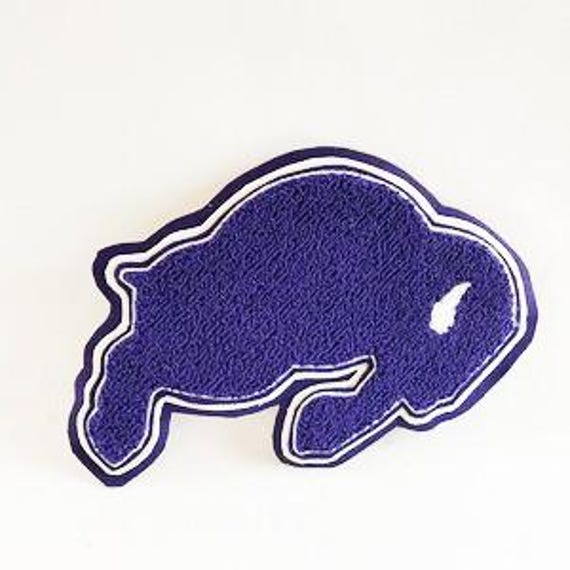 Lila Büffel 9 "Chenille Patch - Varsity Letterman Aufnäher." von ChenilleSpecialist