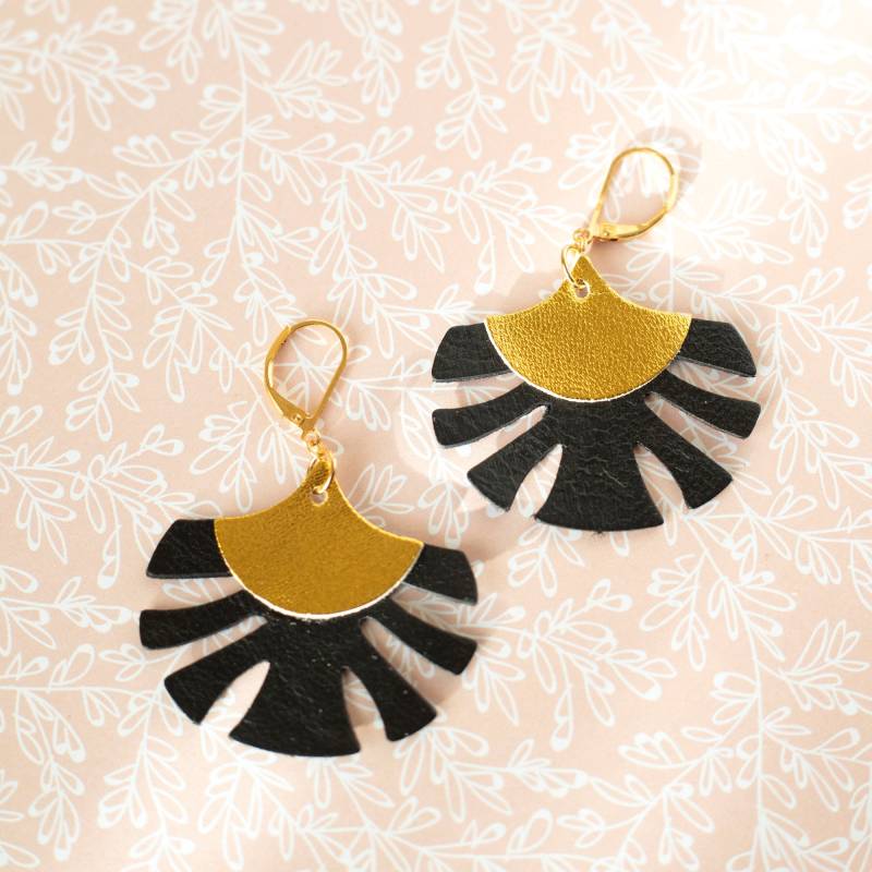 Ohrringe Schwarz, Lederohrringe, Ohrhänger Hochzeit Boho, Hängeohrringe, Leder Blatt Ohrring, Jugendstil, Ohrstecker Fächer von ChenohaStudio