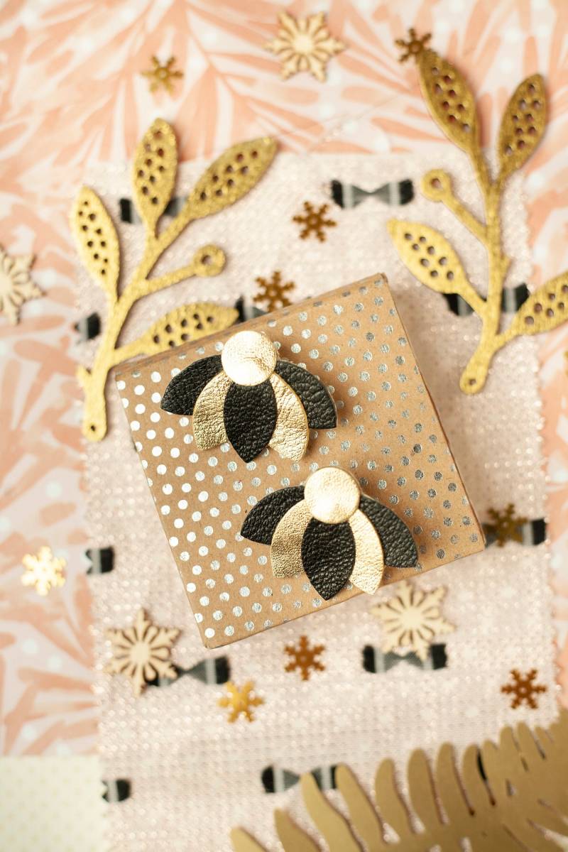 Ohrringe Schwarz, Lederohrringe, Ohrhänger Hochzeit Boho, Hängeohrringe, Leder Blatt Ohrringe, Jugendstil, Ohrstecker Fächer von ChenohaStudio