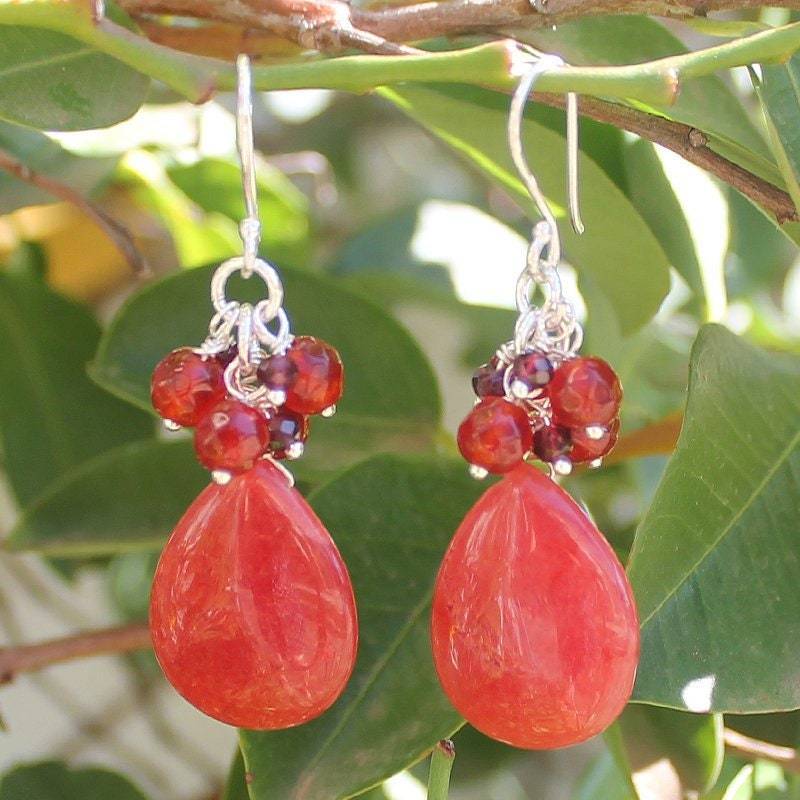 Roter Edelstein-Cluster Baumeln Ohrringe | Gelbgold, Rosegold Oder 925 Sterling Silber Natürlicher Roter Achat, Onyx Und Granat Roter Edelstein-Cluster Baumeln Ohrringe | Gelbgold, Rosegold Oder 925 Sterling Silber Natürlicher Roter Achat, Onyx Und Granat von CherishByFiona