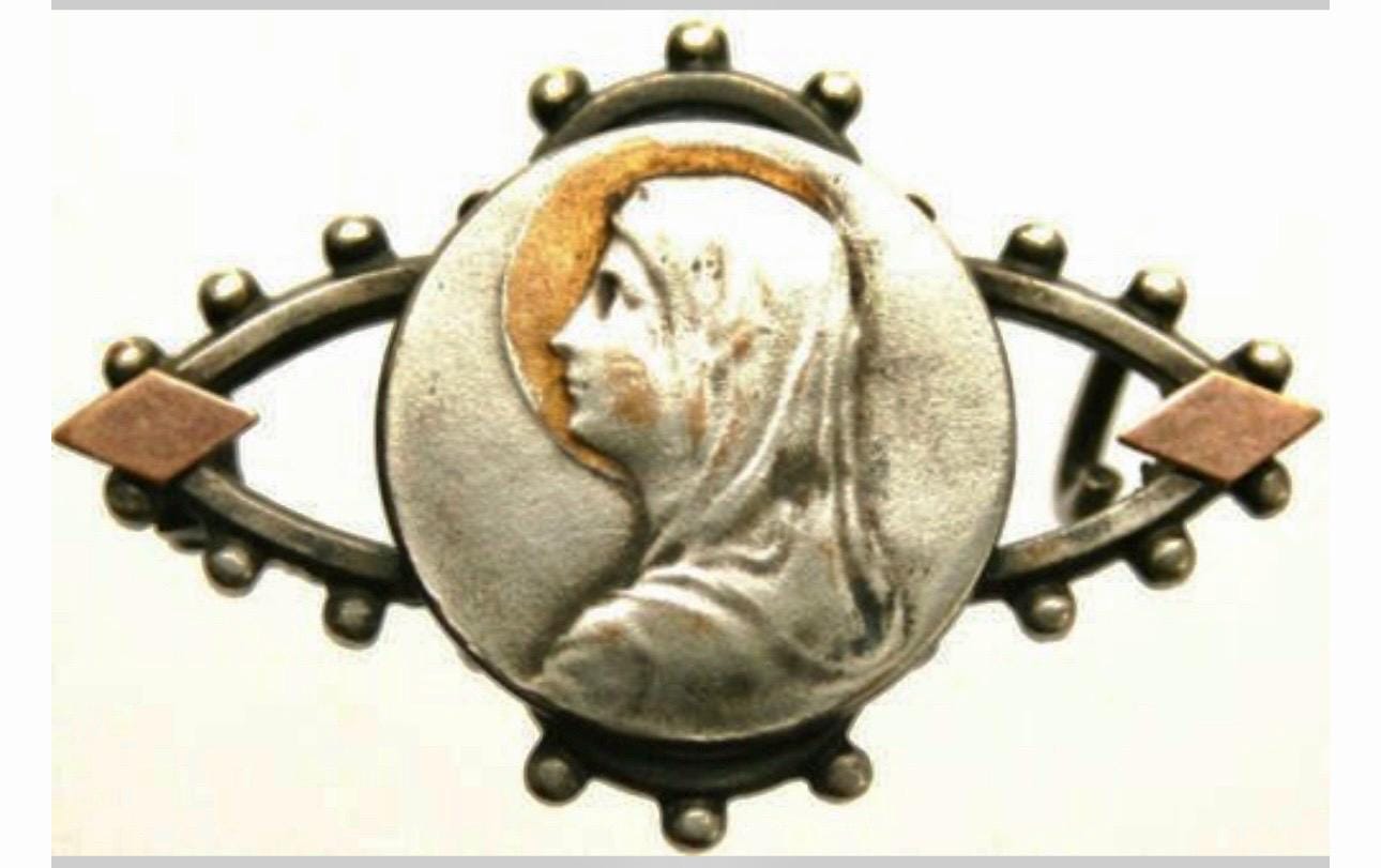 Vergoldete Verzierte Antike Brosche Mit Medaillen-Porträt Der Heiligen Jungfrau Maria Religiöser Schmuck von CherishedSaints