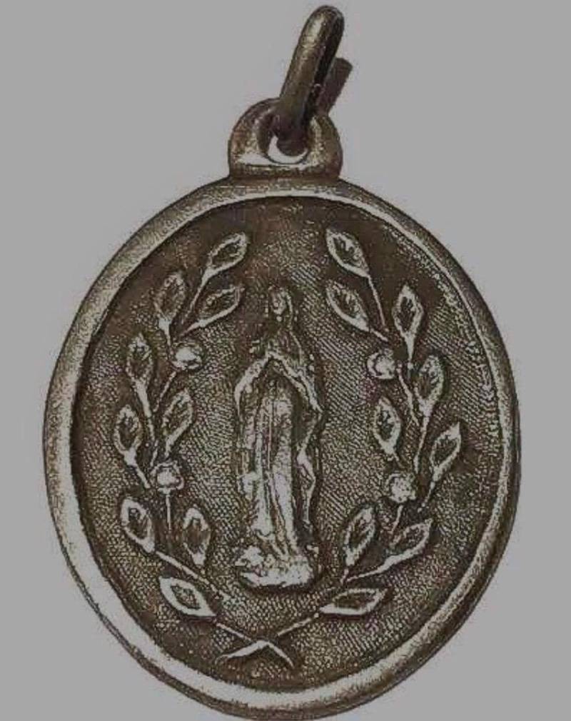 Vintage Jungfrau Maria Medaille Sterling Silber Religiöse Anhänger Halskette von CherishedSaints