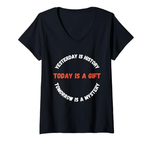 Damen Motivierendes Design mit inspirierenden Zitaten von Today is A Blessing T-Shirt mit V-Ausschnitt Damen Motivierendes Design mit inspirierenden Zitaten von Today is A Blessing T-Shirt mit V-Ausschnitt von Cherishing Every Day Motivation Spiritual Apparel
