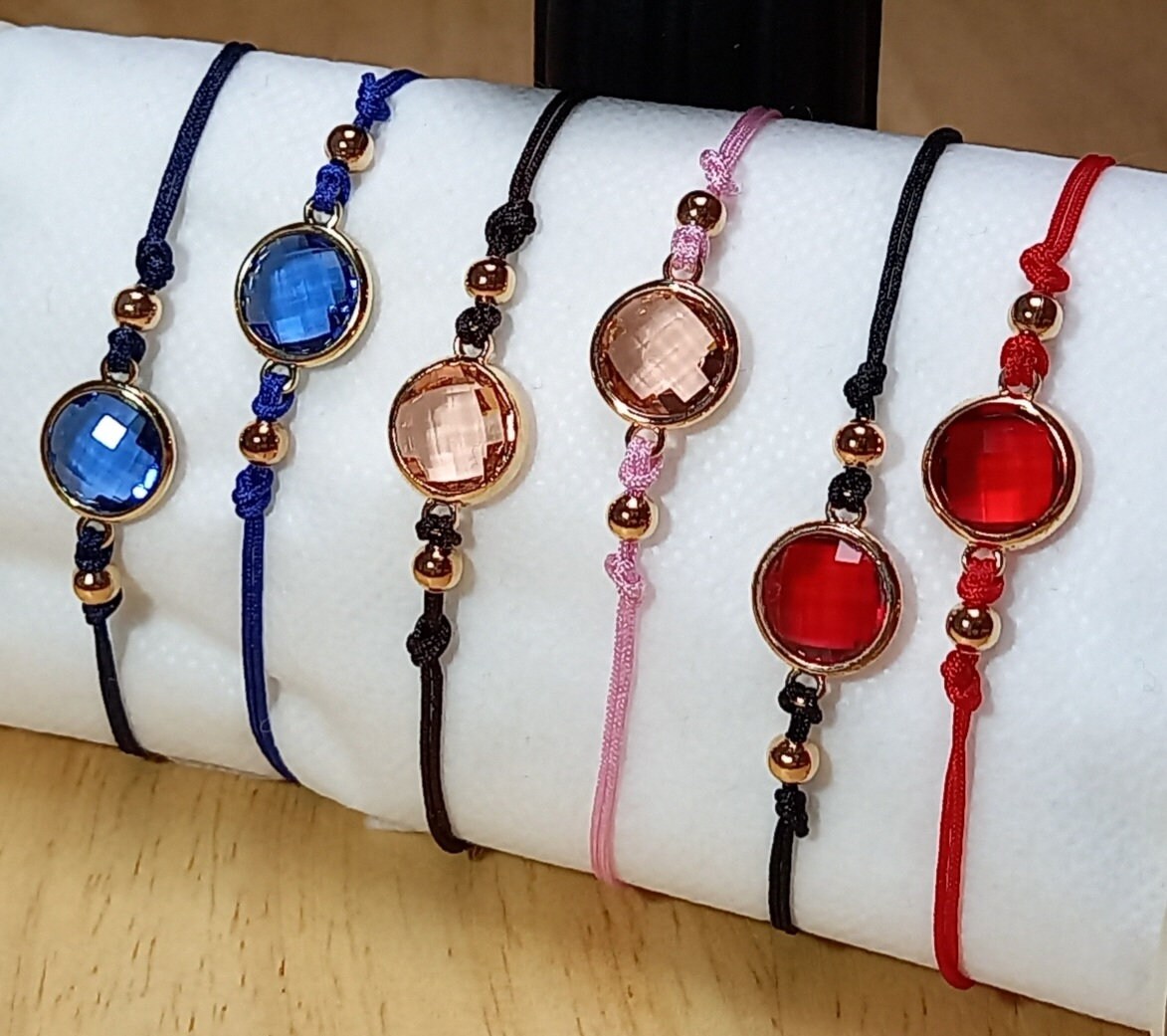 Makramee-Armband "Strass" - Verbinder Runder Strassstein Mit Schöner Leuchtkraft von CherrInvell