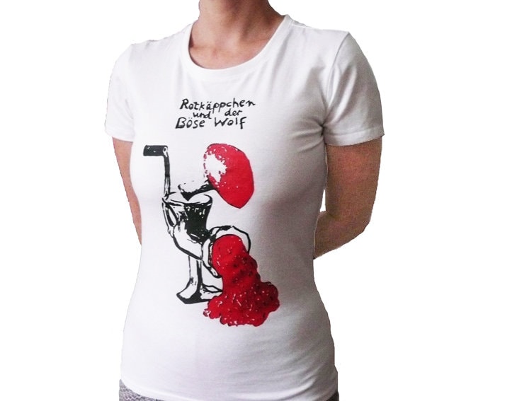 Bio T-Shirt Frauen, Rotkäppchen Und Der Böse Wolf von CherryBombBerlin
